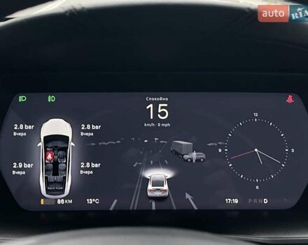 Тесла Модель Х 2019 у Києві на Automoto.ua Білий Тесла Модель Х, об'ємом двигуна 0 л та пробігом 123 тис. км за 33900 $, фото 55 на Automoto.ua