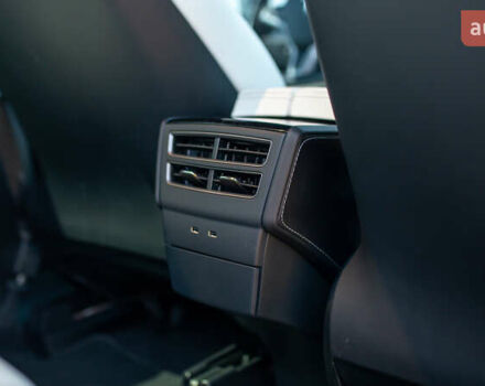 Белый Тесла Модель Х, объемом двигателя 0 л и пробегом 46 тыс. км за 39500 $, фото 77 на Automoto.ua