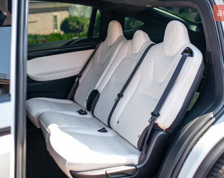 Белый Тесла Модель Х, объемом двигателя 0 л и пробегом 46 тыс. км за 39500 $, фото 38 на Automoto.ua