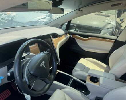 Тесла Модель Х 2019 у Києві на Automoto.ua Білий Тесла Модель Х, об'ємом двигуна 0 л та пробігом 148 тис. км за 21500 $, фото 12 на Automoto.ua