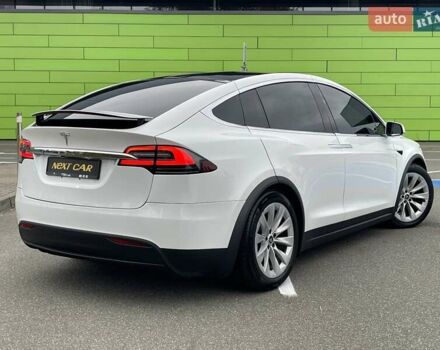 Тесла Модель Х 2019 у Києві на Automoto.ua Білий Тесла Модель Х, об'ємом двигуна 0 л та пробігом 123 тис. км за 33900 $, фото 10 на Automoto.ua