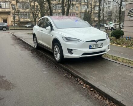 Білий Тесла Модель Х, об'ємом двигуна 0 л та пробігом 300 тис. км за 27800 $, фото 1 на Automoto.ua