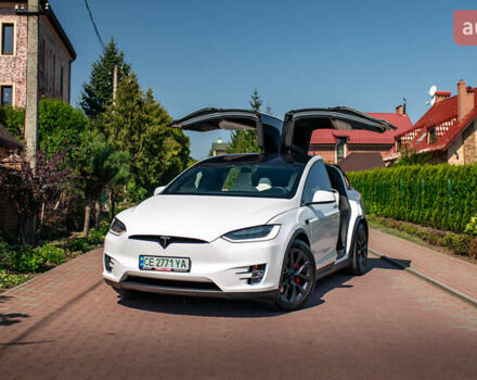 Белый Тесла Модель Х, объемом двигателя 0 л и пробегом 46 тыс. км за 39500 $, фото 1 на Automoto.ua