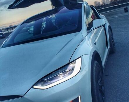 Белый Тесла Модель Х, объемом двигателя 0 л и пробегом 58 тыс. км за 33500 $, фото 8 на Automoto.ua