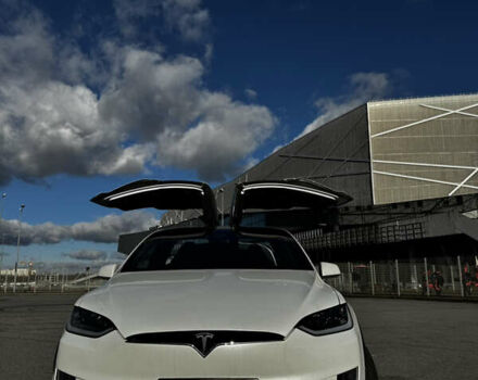 Білий Тесла Модель Х, об'ємом двигуна 0 л та пробігом 130 тис. км за 28300 $, фото 1 на Automoto.ua