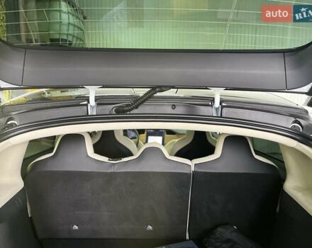 Белый Тесла Модель Х, объемом двигателя 0 л и пробегом 199 тыс. км за 28500 $, фото 6 на Automoto.ua