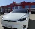 Белый Тесла Модель Х, объемом двигателя 0 л и пробегом 97 тыс. км за 37000 $, фото 3 на Automoto.ua