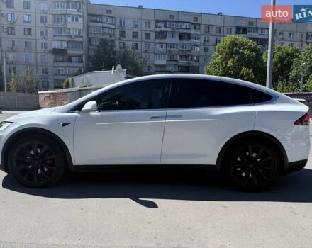 Белый Тесла Модель Х, объемом двигателя 0 л и пробегом 82 тыс. км за 42000 $, фото 9 на Automoto.ua
