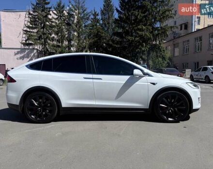 Белый Тесла Модель Х, объемом двигателя 0 л и пробегом 82 тыс. км за 42000 $, фото 8 на Automoto.ua