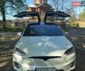 Белый Тесла Модель Х, объемом двигателя 0 л и пробегом 131 тыс. км за 36500 $, фото 1 на Automoto.ua