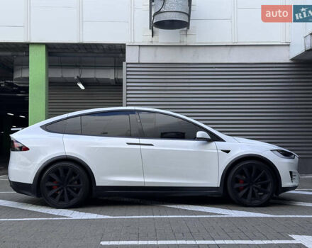 Белый Тесла Модель Х, объемом двигателя 0 л и пробегом 90 тыс. км за 33500 $, фото 12 на Automoto.ua