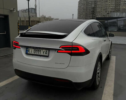 Белый Тесла Модель Х, объемом двигателя 0 л и пробегом 120 тыс. км за 31500 $, фото 8 на Automoto.ua