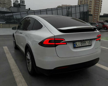 Белый Тесла Модель Х, объемом двигателя 0 л и пробегом 120 тыс. км за 31500 $, фото 7 на Automoto.ua