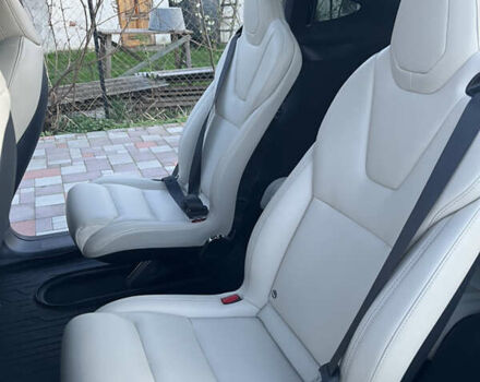 Білий Тесла Модель Х, об'ємом двигуна 0 л та пробігом 58 тис. км за 45000 $, фото 6 на Automoto.ua