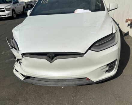 Тесла Модель Х 2020 у Києві на Automoto.ua Білий Тесла Модель Х, об'ємом двигуна 0 л та пробігом 80 тис. км за 24000 $, фото 2 на Automoto.ua