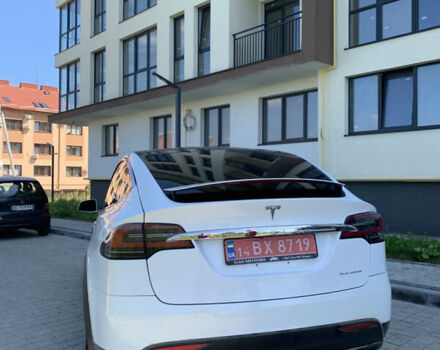 Белый Тесла Модель Х, объемом двигателя 0 л и пробегом 118 тыс. км за 25900 $, фото 10 на Automoto.ua