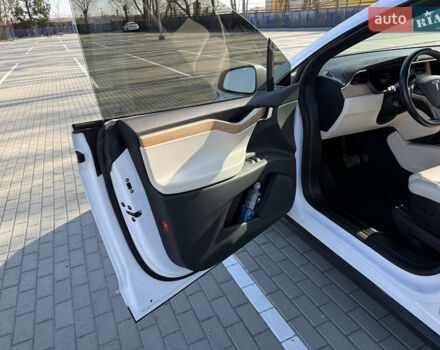 Білий Тесла Модель Х, об'ємом двигуна 0 л та пробігом 90 тис. км за 29500 $, фото 9 на Automoto.ua