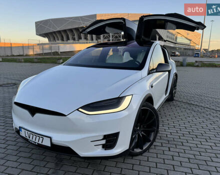 Белый Тесла Модель Х, объемом двигателя 0 л и пробегом 108 тыс. км за 48900 $, фото 28 на Automoto.ua