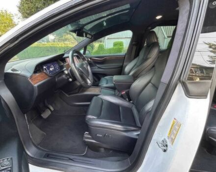 Білий Тесла Модель Х, об'ємом двигуна 0 л та пробігом 30 тис. км за 25500 $, фото 6 на Automoto.ua