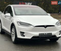Белый Тесла Модель Х, объемом двигателя 0 л и пробегом 68 тыс. км за 30000 $, фото 1 на Automoto.ua