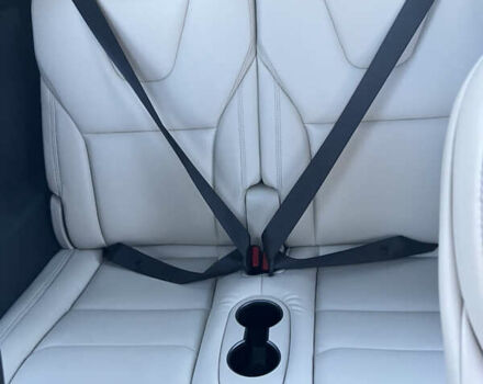 Білий Тесла Модель Х, об'ємом двигуна 0 л та пробігом 58 тис. км за 45000 $, фото 7 на Automoto.ua