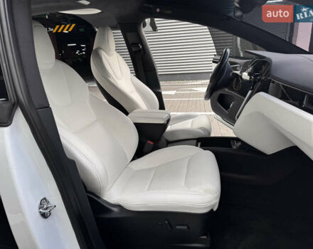 Белый Тесла Модель Х, объемом двигателя 0 л и пробегом 90 тыс. км за 33500 $, фото 28 на Automoto.ua