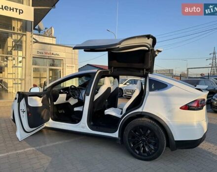 Тесла Модель Х 2020 у Чернівцях на Automoto.ua Білий Тесла Модель Х, об'ємом двигуна 0 л та пробігом 28 тис. км за 34900 $, фото 20 на Automoto.ua