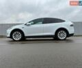 Белый Тесла Модель Х, объемом двигателя 0 л и пробегом 117 тыс. км за 28000 $, фото 2 на Automoto.ua