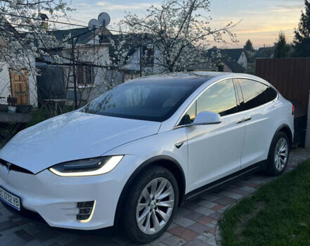 Білий Тесла Модель Х, об'ємом двигуна 0 л та пробігом 58 тис. км за 45000 $, фото 3 на Automoto.ua