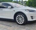 Білий Тесла Модель Х, об'ємом двигуна 0 л та пробігом 64 тис. км за 55000 $, фото 1 на Automoto.ua