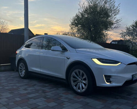 Білий Тесла Модель Х, об'ємом двигуна 0 л та пробігом 58 тис. км за 45000 $, фото 4 на Automoto.ua