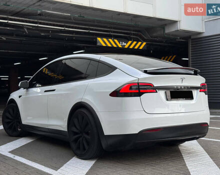 Білий Тесла Модель Х, об'ємом двигуна 0 л та пробігом 90 тис. км за 33500 $, фото 8 на Automoto.ua