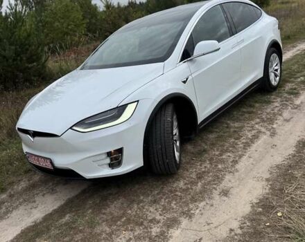 Білий Тесла Модель Х, об'ємом двигуна 0 л та пробігом 82 тис. км за 35000 $, фото 9 на Automoto.ua
