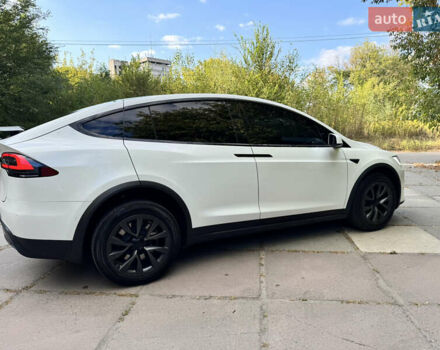 Білий Тесла Модель Х, об'ємом двигуна 0 л та пробігом 95 тис. км за 40000 $, фото 2 на Automoto.ua