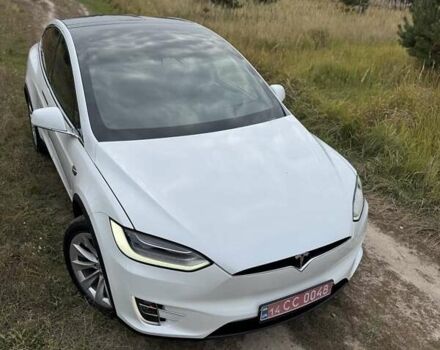 Білий Тесла Модель Х, об'ємом двигуна 0 л та пробігом 82 тис. км за 35000 $, фото 12 на Automoto.ua