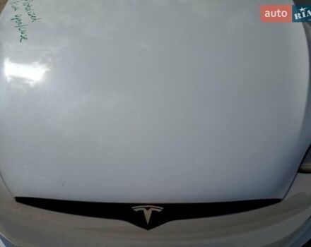 Белый Тесла Модель Х, объемом двигателя 0 л и пробегом 57 тыс. км за 18000 $, фото 10 на Automoto.ua