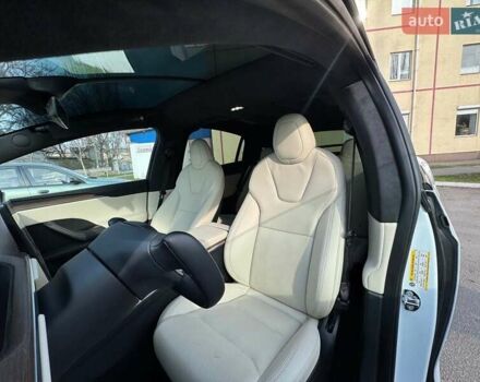 Білий Тесла Модель Х, об'ємом двигуна 0 л та пробігом 35 тис. км за 46490 $, фото 29 на Automoto.ua