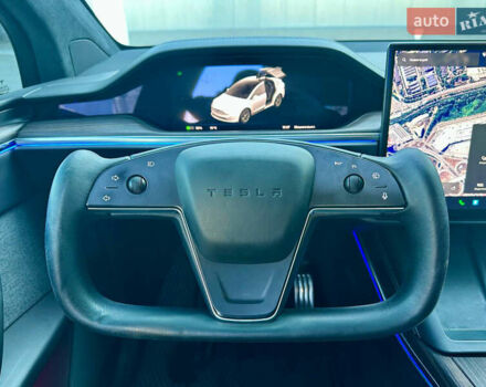 Белый Тесла Модель Х, объемом двигателя 0 л и пробегом 51 тыс. км за 39900 $, фото 23 на Automoto.ua