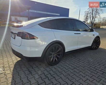 Білий Тесла Модель Х, об'ємом двигуна 0 л та пробігом 116 тис. км за 39900 $, фото 7 на Automoto.ua