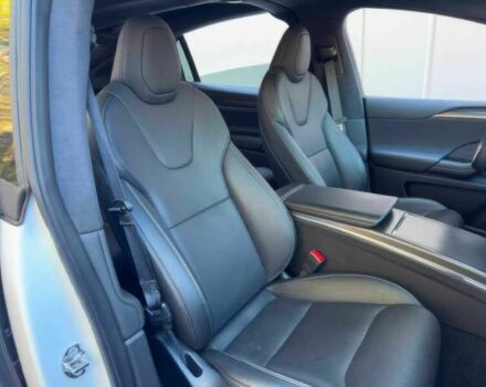 Белый Тесла Модель Х, объемом двигателя 0 л и пробегом 27 тыс. км за 31800 $, фото 10 на Automoto.ua