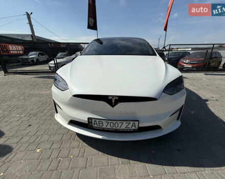 Белый Тесла Модель Х, объемом двигателя 0 л и пробегом 110 тыс. км за 48500 $, фото 6 на Automoto.ua