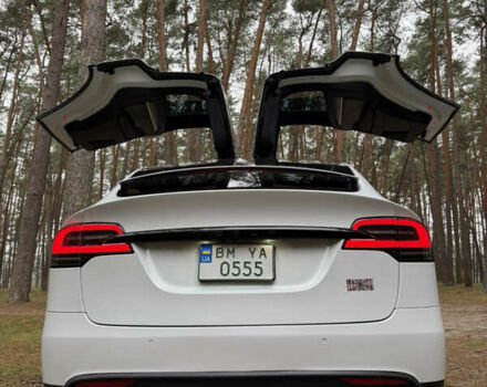 Білий Тесла Модель Х, об'ємом двигуна 0 л та пробігом 70 тис. км за 52500 $, фото 3 на Automoto.ua