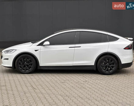 Белый Тесла Модель Х, объемом двигателя 0 л и пробегом 42 тыс. км за 42900 $, фото 17 на Automoto.ua