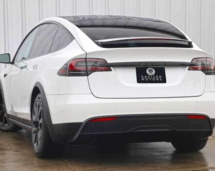 Белый Тесла Модель Х, объемом двигателя 0 л и пробегом 27 тыс. км за 31800 $, фото 1 на Automoto.ua