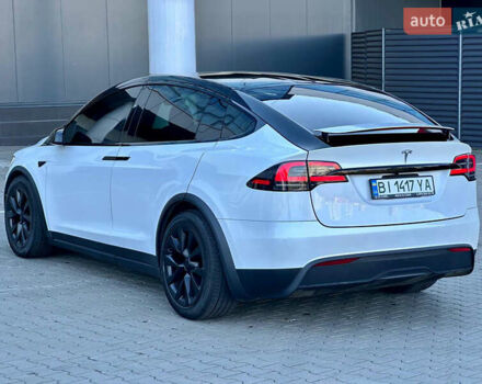 Белый Тесла Модель Х, объемом двигателя 0 л и пробегом 51 тыс. км за 39900 $, фото 12 на Automoto.ua