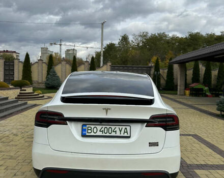Белый Тесла Модель Х, объемом двигателя 0 л и пробегом 30 тыс. км за 63000 $, фото 10 на Automoto.ua
