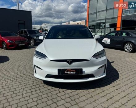 Белый Тесла Модель Х, объемом двигателя 0 л и пробегом 72 тыс. км за 43500 $, фото 1 на Automoto.ua