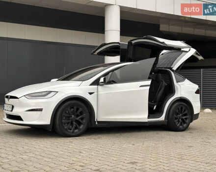 Белый Тесла Модель Х, объемом двигателя 0 л и пробегом 42 тыс. км за 42900 $, фото 20 на Automoto.ua