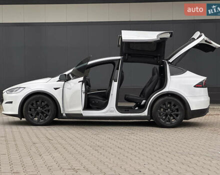 Белый Тесла Модель Х, объемом двигателя 0 л и пробегом 42 тыс. км за 42900 $, фото 19 на Automoto.ua