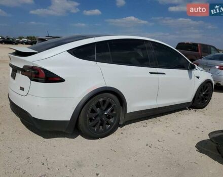 Белый Тесла Модель Х, объемом двигателя 0 л и пробегом 57 тыс. км за 18000 $, фото 2 на Automoto.ua